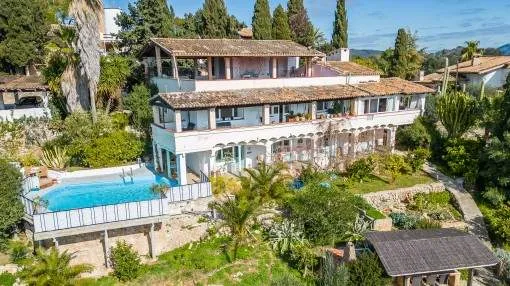 Rustic house with pool, garden and fantastic views of the countryside and the sea in Buger Rustic house with pool, garden and fantastic views of the countryside and the sea in Buger