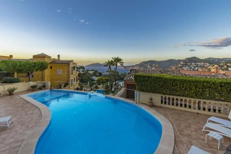 Charming penthouse with spectacular panoramic views in an enchanting residential complex in Port d'Andratx