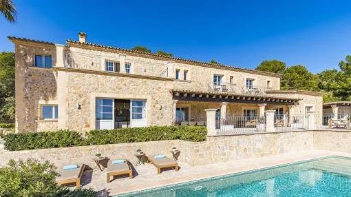 Luxurious property in Andratx with sea views and absolute privacy Luxurious property in Andratx with sea views and absolute privacy