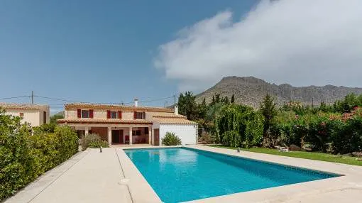 Fantastic country house in walking distance to the sandy beach of Port Pollença