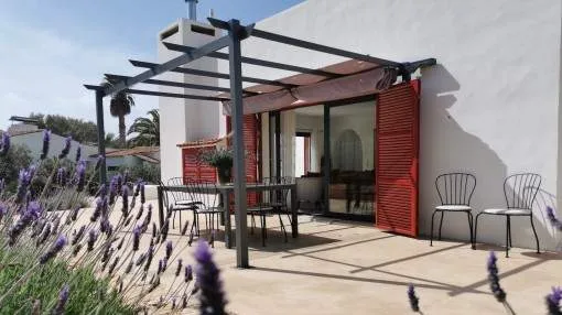 Tasteful, completely-renovated villa with Mediterranean garden and pool in a popular location in Cala Murada Tasteful, completely-renovated villa with Mediterranean garden and pool in a popular location in Cala Murada