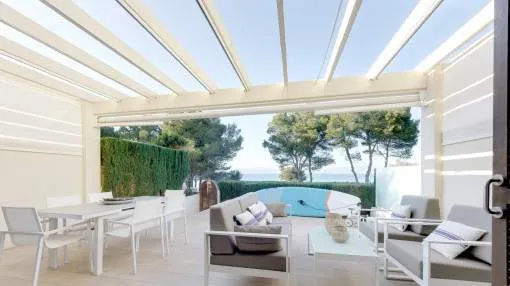 Renovated terraced house on the 1st sea line in Son Veri Nou