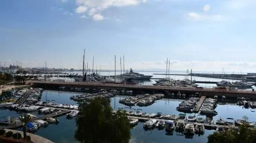 Sea view apartment right at the small port of Can Barbara in Palma