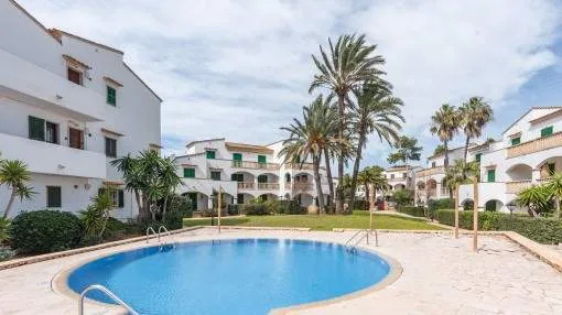 Compact, well-maintained apartment in a desirable residential community in Cala Santanyi