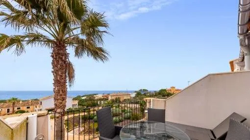 Wonderful holiday home in Tolleric with sea views as far as the coast and Palma