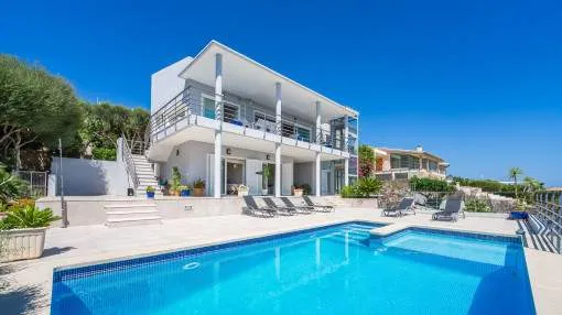 Large sea-view villa with pool, views and guest apartment in Alcanada, Alcudia Large sea-view villa with pool, views and guest apartment in Alcanada, Alcudia