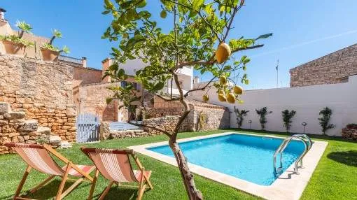 For enthusiasts-renovated traditional passive town-house with patio and pool in the centre of Santanyi For enthusiasts-renovated traditional passive town-house with patio and pool in the centre of Santanyi