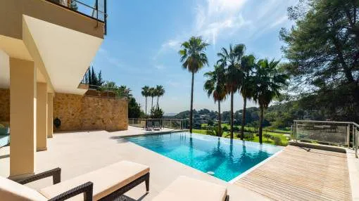 Family friendly villa located directly on the golf course of Son Vida with pool and first class views over the court Family friendly villa located directly on the golf course of Son Vida with pool and first class views over the court