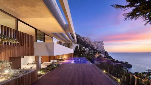 Designer-villa with indescribable views in Cala Llamp