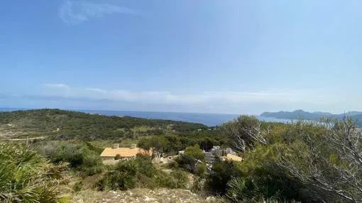Urban building plot with sea views in Cala Ratjada, ideal for the construction of your dream home