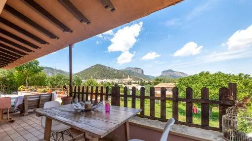 Finca with enchanting views within walking distance of the market-square in Alaró