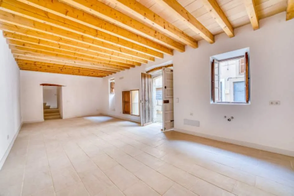 Town-house with garage in a quiet street in Campanet