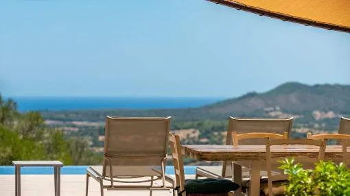 Magnificent luxurious country house on a mountain top with pool and sea views near to Manacor