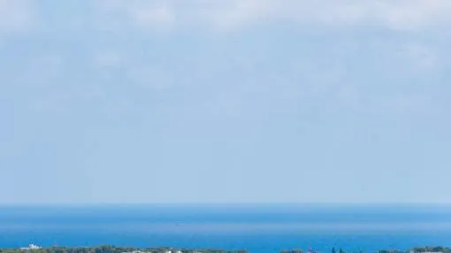 Traditional apartment with sea views and communal pool in Calonge Traditional apartment with sea views and communal pool in Calonge