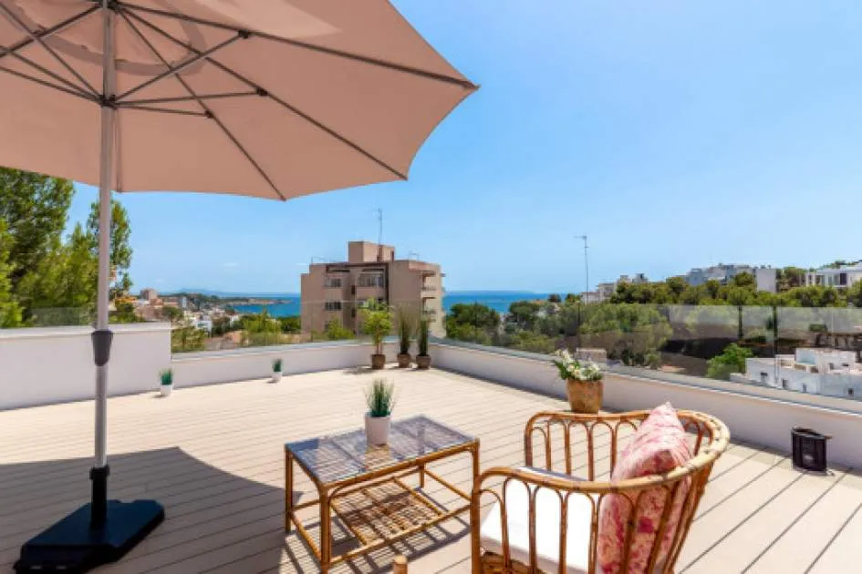 Renovated penthouse-apartment with large terrace and spectacular sea views in San Augustin