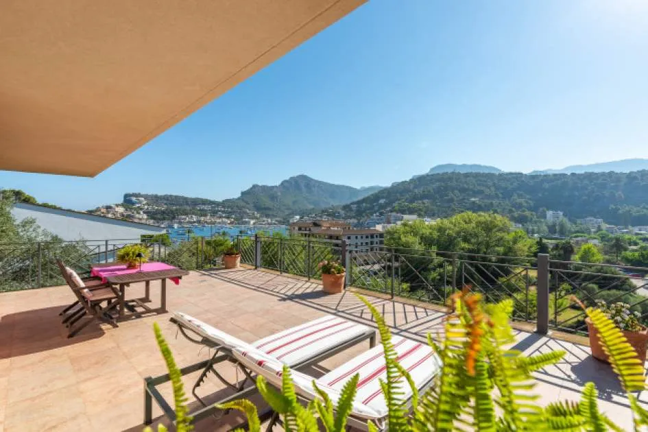 Elegant villa in an elevated location with stunning sea views in Port de Soller