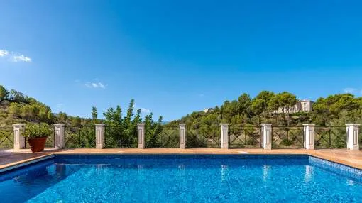 Dream-villa with pool in a prime location in Calvia