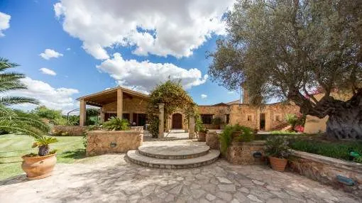 Impressive 40,000 sqm country estate with facilities for sport horses in Sa Casa Blanca