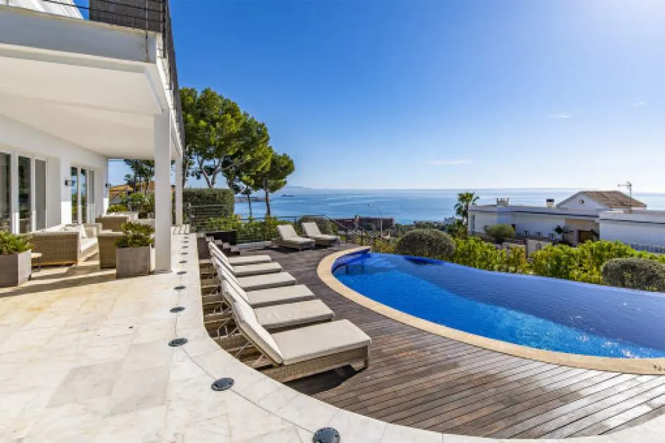 Modernized Mediterranean-style villa with incredible sea views in Cas Catala