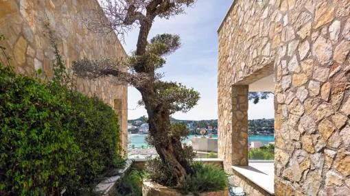 Modern villa with 2 pools and sea views, only a short walk from the beach of Santa Ponsa