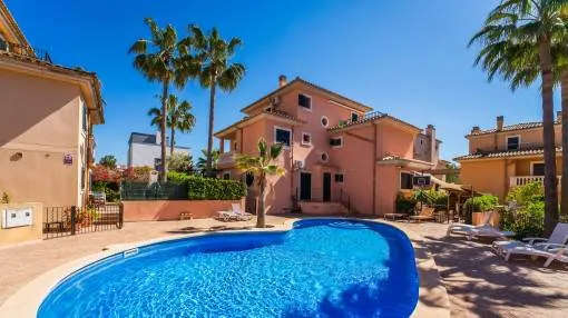 Terraced house with central heating and well-maintained communal pool in Can Picafort - for sale