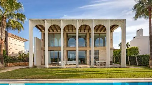 Elegant villa in first sea line in Son Veri Nou with views over the bay of Palma Elegant villa in first sea line in Son Veri Nou with views over the bay of Palma