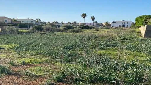 Sunny corner building plot in Sa Rapita with basic construction project for a detached house Sunny corner building plot in Sa Rapita with basic construction project for a detached house