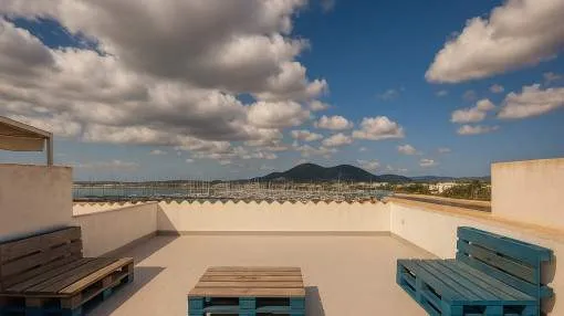 Furnished Apartment with Parking and Sea Views – Port Alcudia Furnished Apartment with Parking and Sea Views – Port Alcudia