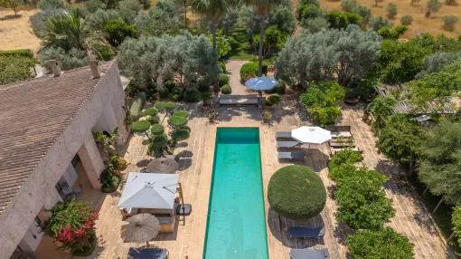 Authentic finca paradise with vacation rental license, guest house and tennis court near Campos