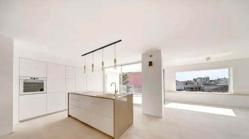 Bright dream apartment with terrace and partial sea view in Ciudad Jardín