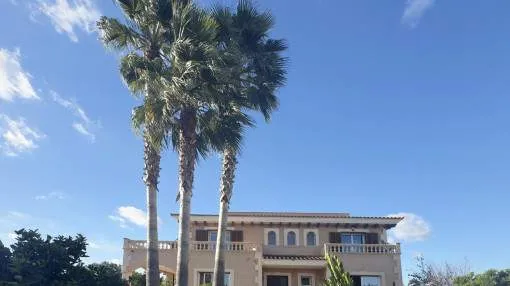 Beautiful family villa with pool only 5 minutes from the sea. Nov. 25 to April 26 free