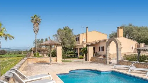 Charming authentic finca with holiday rental license in Son Macià