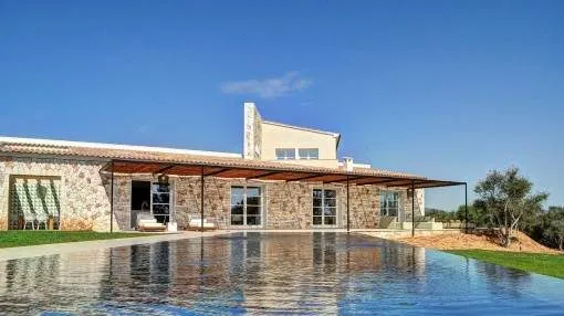 Unique villa with sea views in breathtaking surroundings in Cala Mondrago Unique villa with sea views in breathtaking surroundings in Cala Mondrago