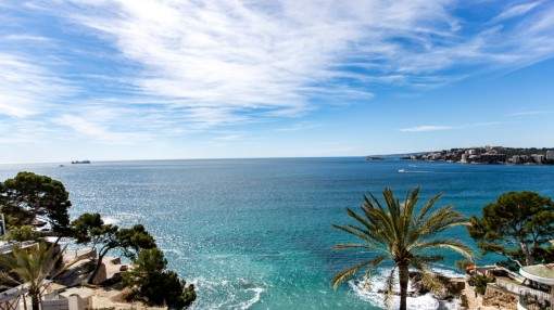 Villa with spectacular sea views and much potential in Cala Mayor Villa with spectacular sea views and much potential in Cala Mayor