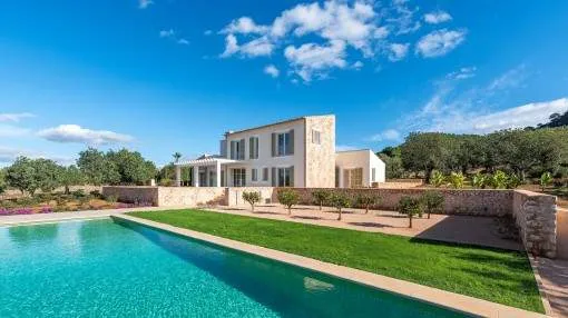 Mediterranean country house with pool in Cas Concos Mediterranean country house with pool in Cas Concos