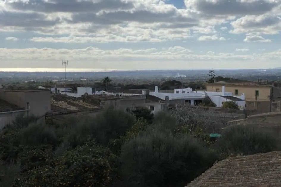 Building plot with fantastic sweeping views in the heart of S'Alqueria Blanca