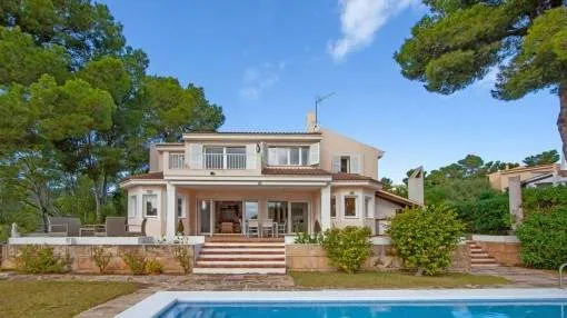 Mallorcan villa with pool and sea views in Port Andratx