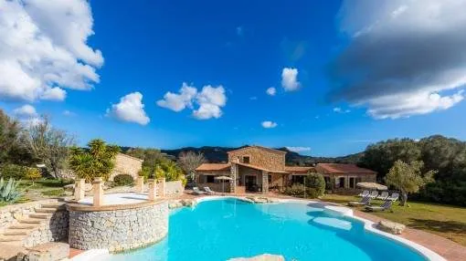 Exclusive finca in Arta with touristic rental licence surrounded by a wonderful garden Exclusive finca in Arta with touristic rental licence surrounded by a wonderful garden