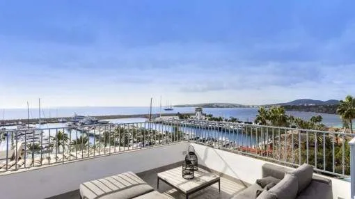 Luxurious apartment with spectacular sea views in Puerto Portals Luxurious apartment with spectacular sea views in Puerto Portals