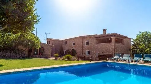 Spacious finca near Santanyi with pool and touristic rental licence Spacious finca near Santanyi with pool and touristic rental licence