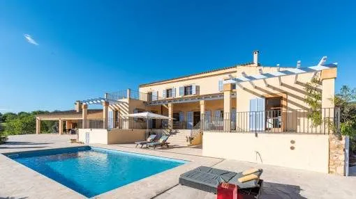 Wonderful finca in the midst of nature with beautiful sea views and a large pool in S'Alqueria Blanca Wonderful finca in the midst of nature with beautiful sea views and a large pool in S'Alqueria Blanca