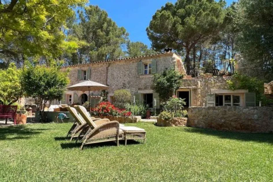 Idyllic country finca with pool and garden in S'Arraco, Andratx