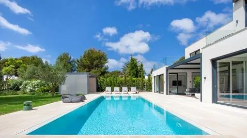 Luxurious newly-built villa with pool and Mediterranean garden in Sol de Mallorca Luxurious newly-built villa with pool and Mediterranean garden in Sol de Mallorca
