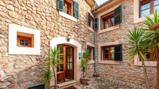 Beautiful, renovated village-house with touristic rental licence in Fornalutx