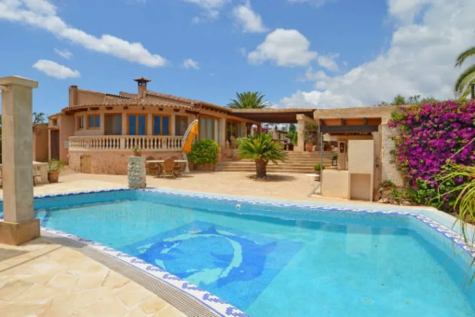 Mediterranean finca with three guest apartments, pool and beautiful views of the sea near Es Carritxo