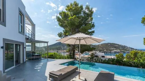 Completely renovated, extravagant designer villa with sea views in Port Andratx