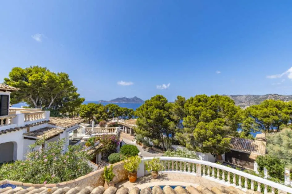 Enchanting Mediterranean property with sea views and great potential in Port d'Andratx