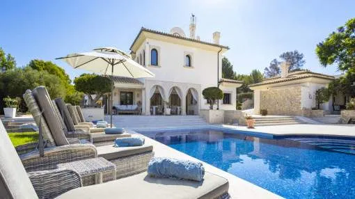 Family-property with spacious gardens and guest house located on the edge of the Santa Ponsa golf course