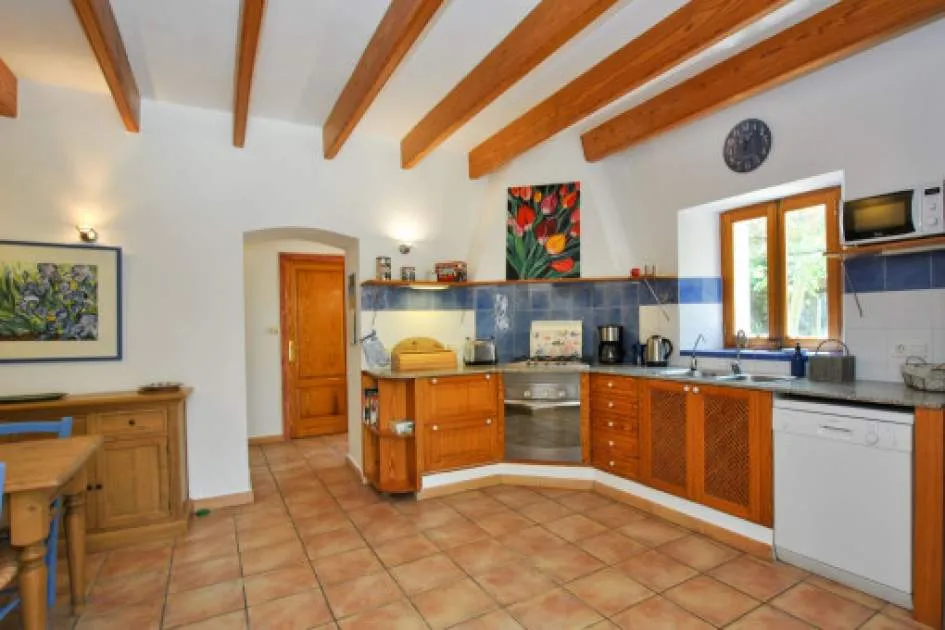 Wonderfully-situated finca with holiday rental licence in Selva