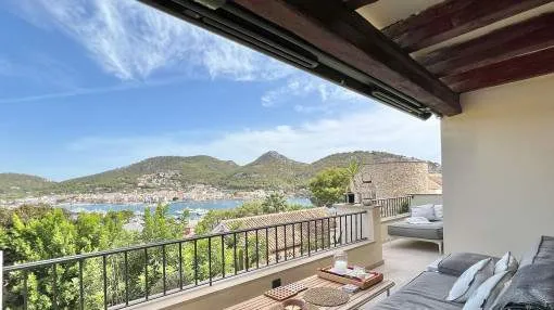 Spacious apartment with private terrace and enchanting views over the harbour of Port d'Andratx